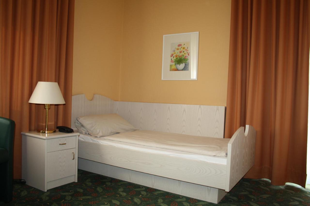 Parkhotel Elisabeth Бад-Нойенар-Арвайлер Экстерьер фото